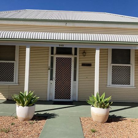 Maeville Cottage Broken Hill Eksteriør bilde